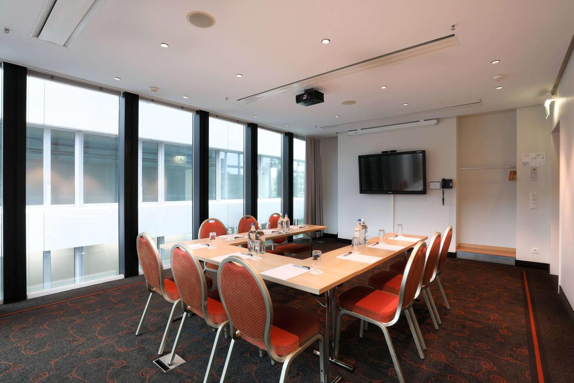Hyperion Hotel Basel Luaran gambar